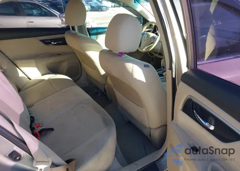 2014 Nissan Altima 2.5 S z USA, uszkodzony, nr VIN 1N4AL3AP8EC117541